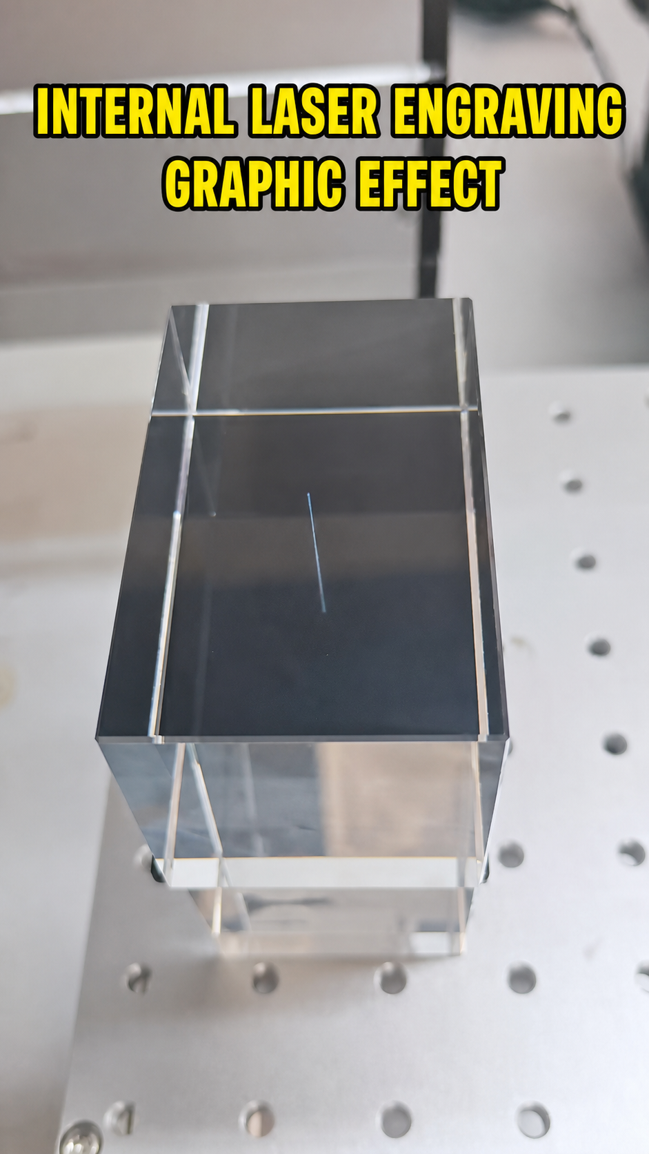 UV/Fiber 3D Flying-Vision Laser Marking and Engraving Machine - Image 4